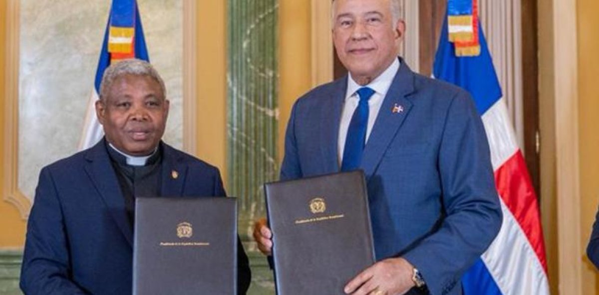 Gobierno entregará 300 becas universitarias