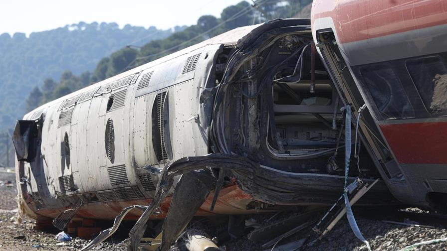 Se elevan a 43 los muertos en el accidente ferroviario del sur de España
