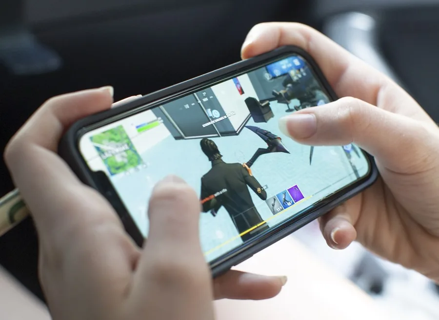 Países Bajos multa con 1,1 millones a Fortnite por manipular a menores a gastar dinero