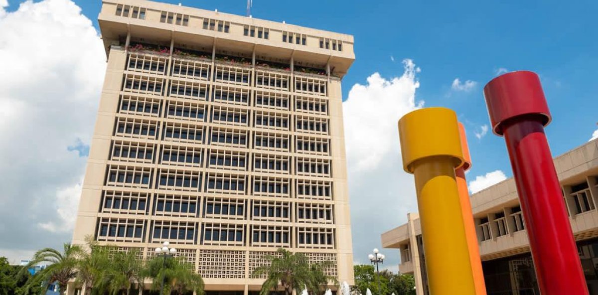 Banco Central dice tasa sigue en 5.25 %