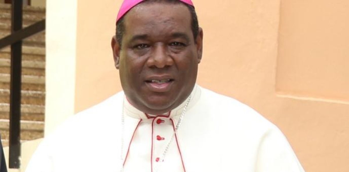 Obispo Castro Marte dice iglesia Católica es columna vertebral