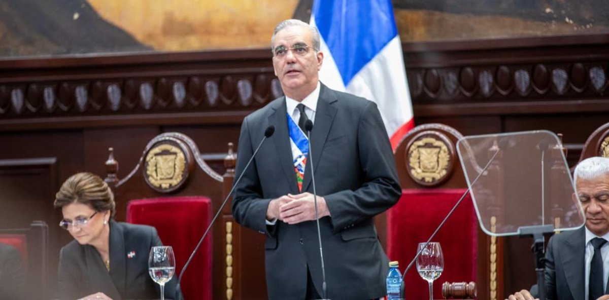 Luis Abinader anuncia inversiones clave en transmisión eléctrica para un sistema más robusto