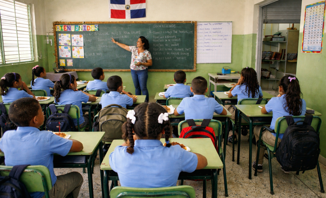 Casi 8 de cada 10 estudiantes en el país asisten a escuelas públicas