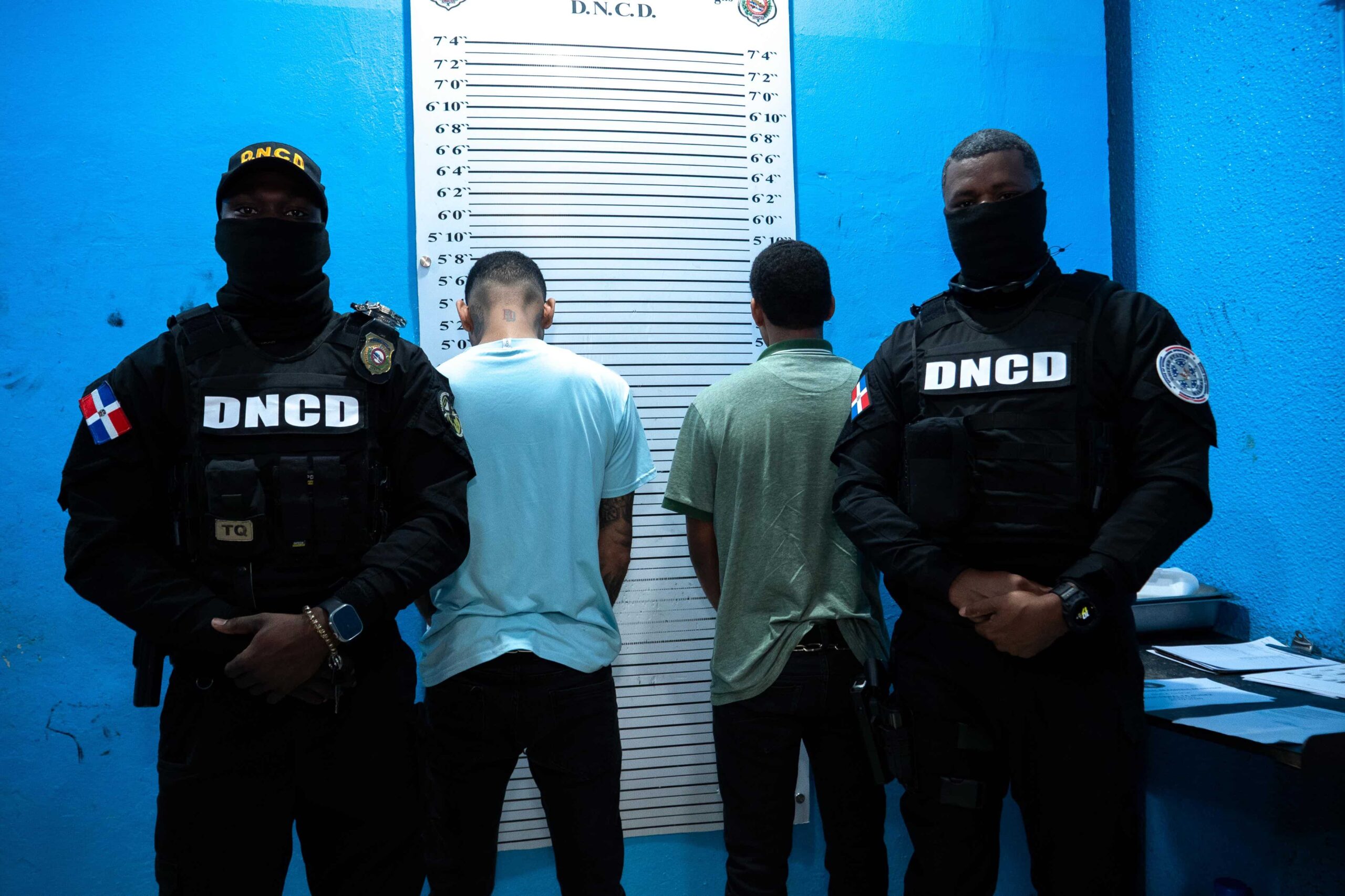 Extraditan a EE.UU. a dos dominicanos acusados de robo y fraude