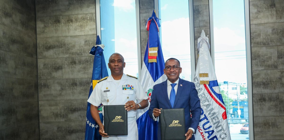 Departamento Aeroportuario y Armada acuerdan colaboración para seguridad en aeropuertos y helipuertos