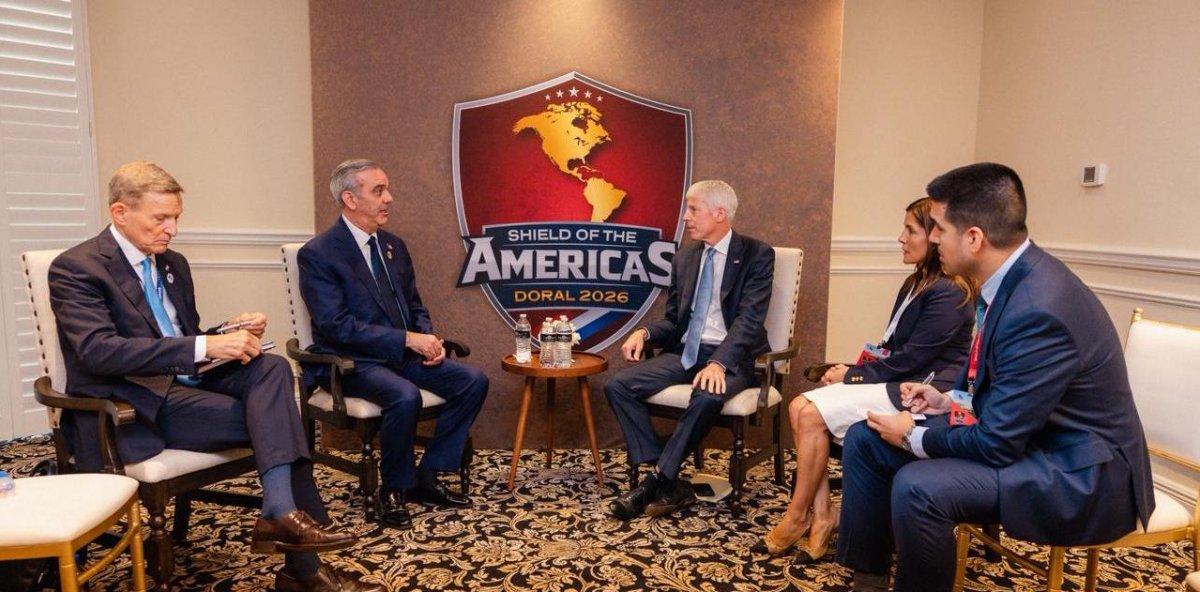 Luis Abinader se reúne con el secretario de Energía de EEUU