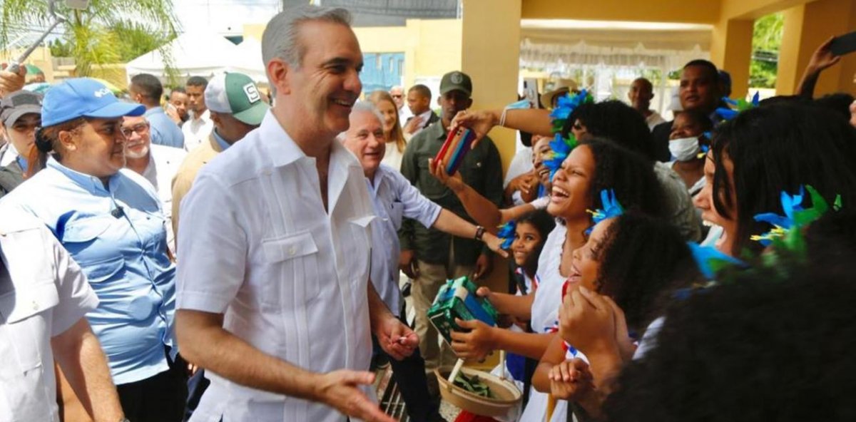 Agenda del presidente Luis Abinader: conversatorio, graduación y nueva escuela