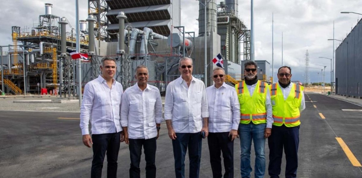 Inauguran termoeléctrica Manzanillo Power Land