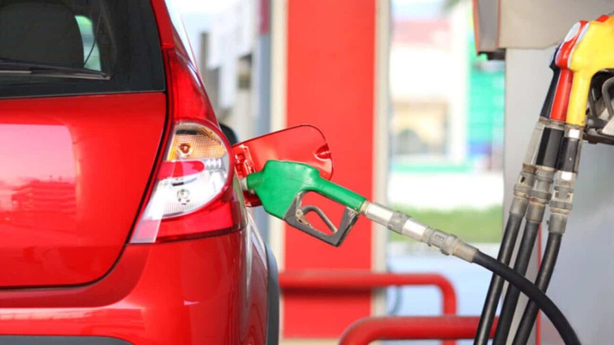 El precio de la gasolina se dispara en Nueva York por crisis global de petróleo