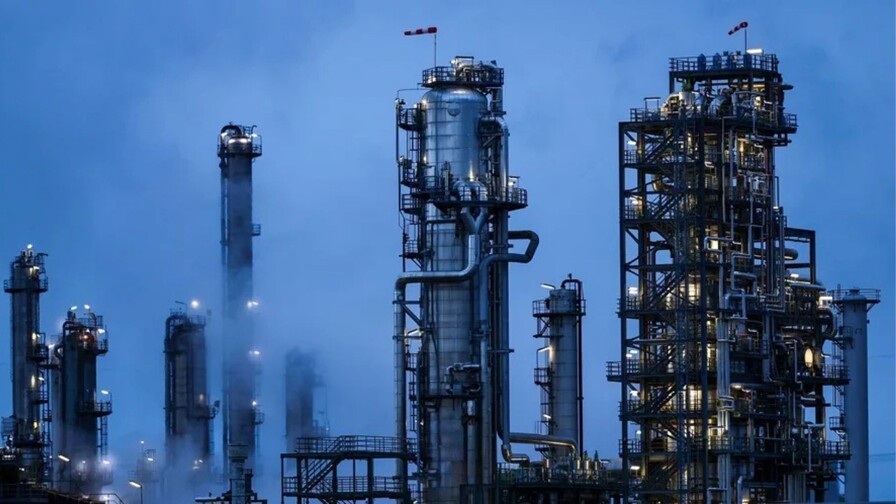 La guerra de Irán tendrá un impacto «secuencial» en el suministro de petróleo: J.P. Morgan