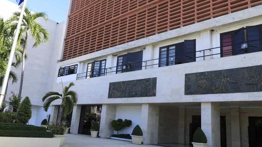 El presidente Abinader decidirá sobre candidaturas independientes en los próximos días