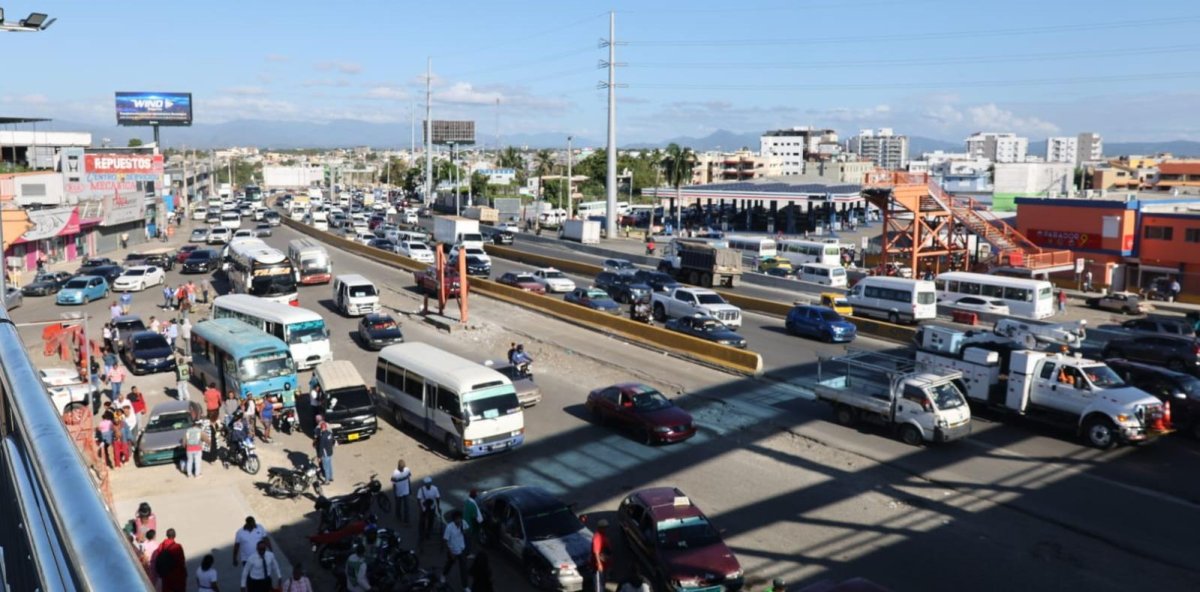 RD registra su mayor desplazamiento en 21 años: las millonarias cifras que deja el inicio de Semana Santa