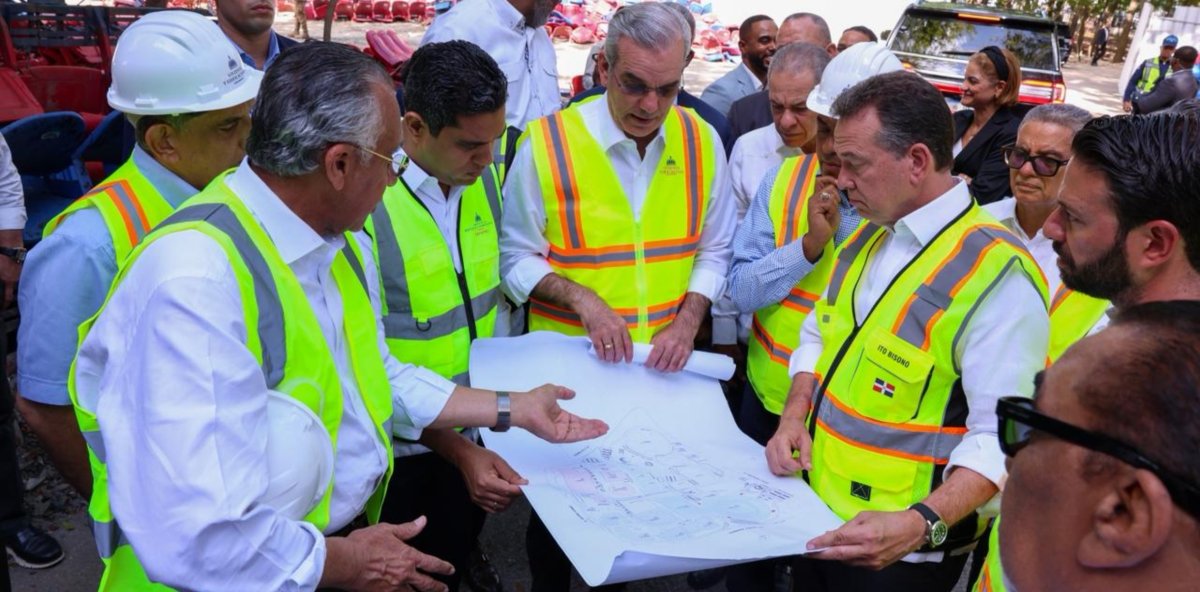 Presidente Abinader inspecciona obras y valora su buen ritmo