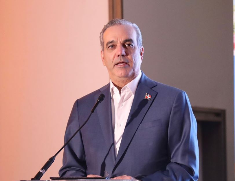 Abinader convoca a un gran acuerdo nacional para enfrentar la crisis global