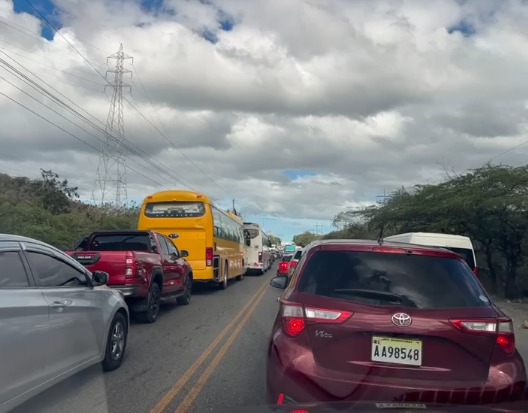 Se registra gran entaponamiento en la autopista del sur
