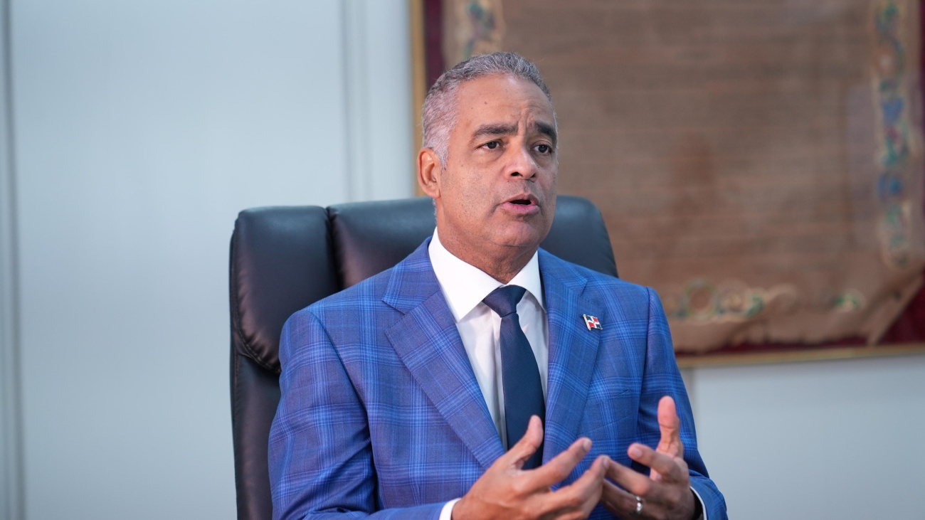 Ministro de Energía y Minas afirma que la búsqueda de balance entre medioambiente e impacto económico debe definir el futuro de la minería en el país