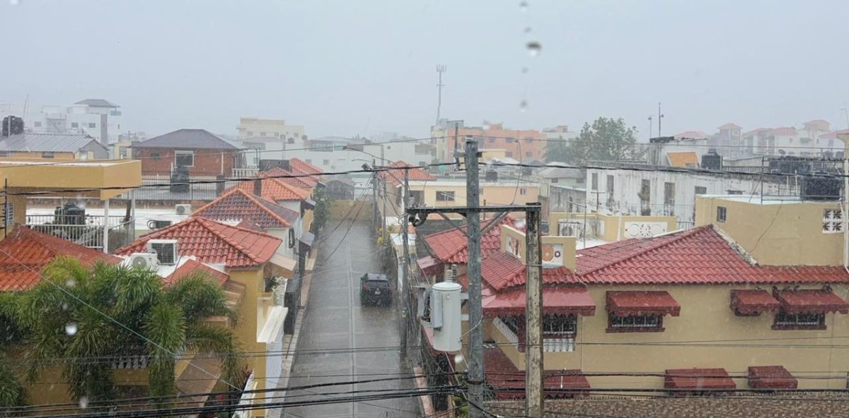 Las fuertes lluvias golpean a la capital: estas zonas están bajo alerta