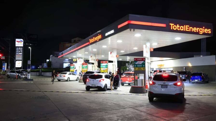 Nuevas alzas en los combustibles: gasolinas y gasoil subirán entre RD$7.00 y RD$9.00 por galón