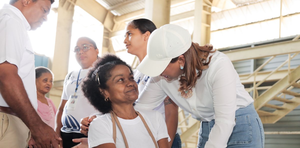 Supérate entrega Bono de Emergencia a 1,766 familias