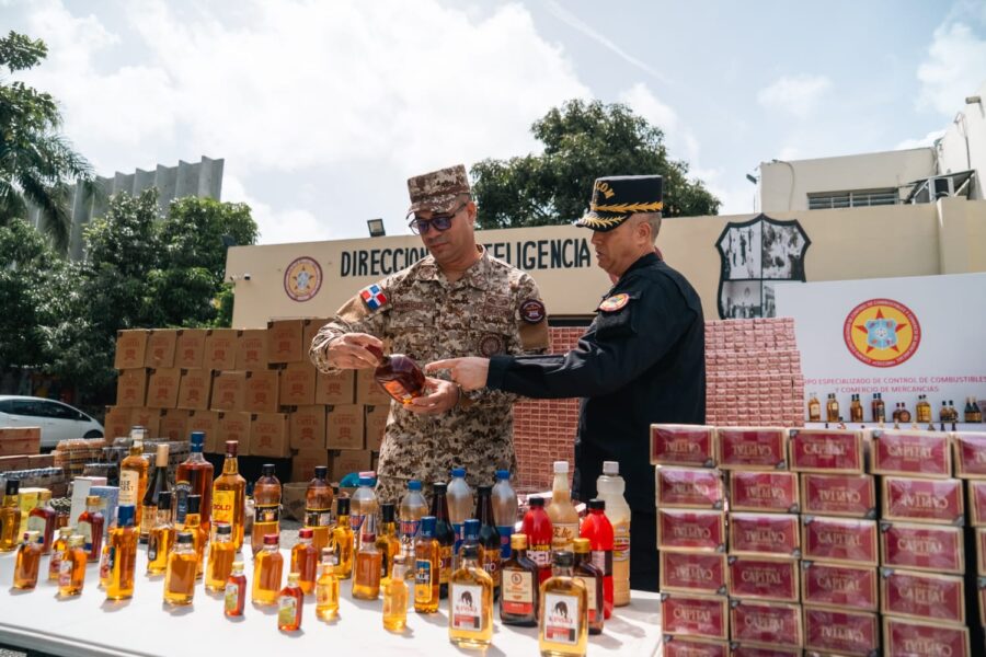 CESFRONT entrega a CECCOM más de tres millones de unidades de cigarrillos incautados en la frontera