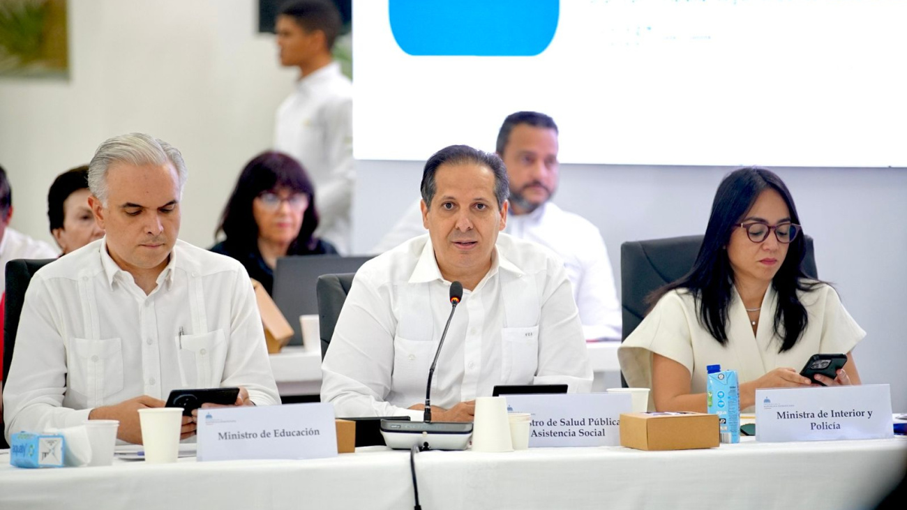 Ministro de Salud destaca avances que consolidan a Santiago como referente nacional en salud pública preventiva