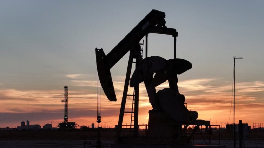 Precio del petróleo cae un 3.48 % tras informaciones de que Trump rechaza reanudar la guerra de Irán