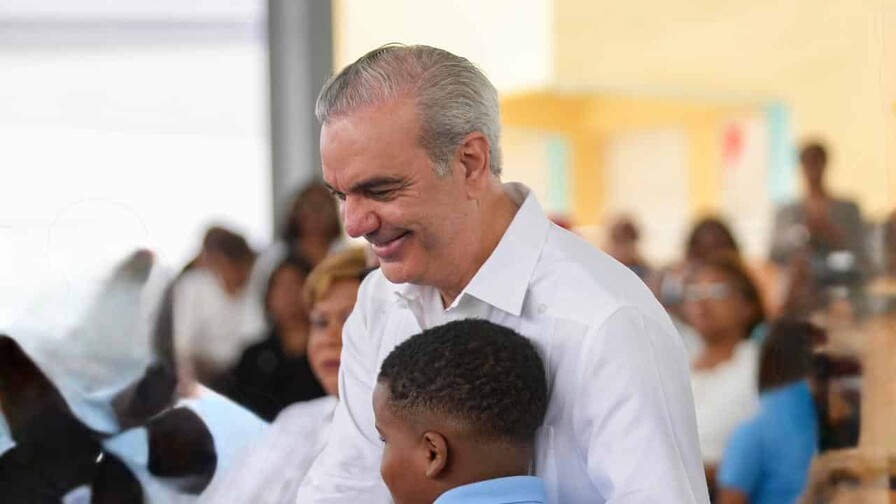 Abinader va al Cibao hasta el domingo con gran agenda de inauguraciones y un Consejo de Ministros