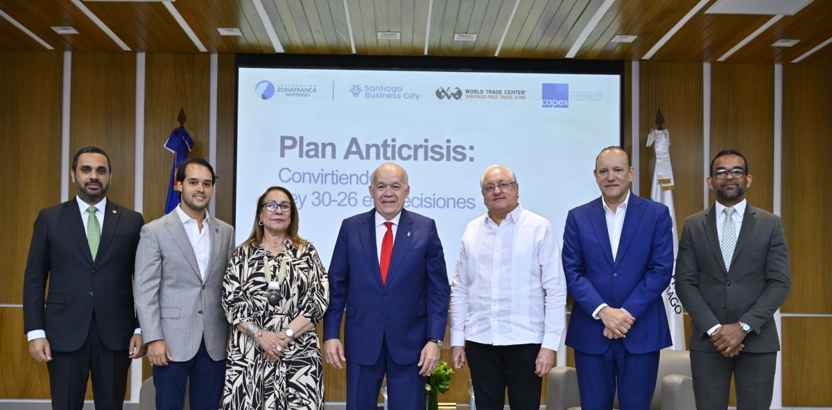 Director de la DGII presenta a empresarios de Santiago los beneficios de la Ley 30-26