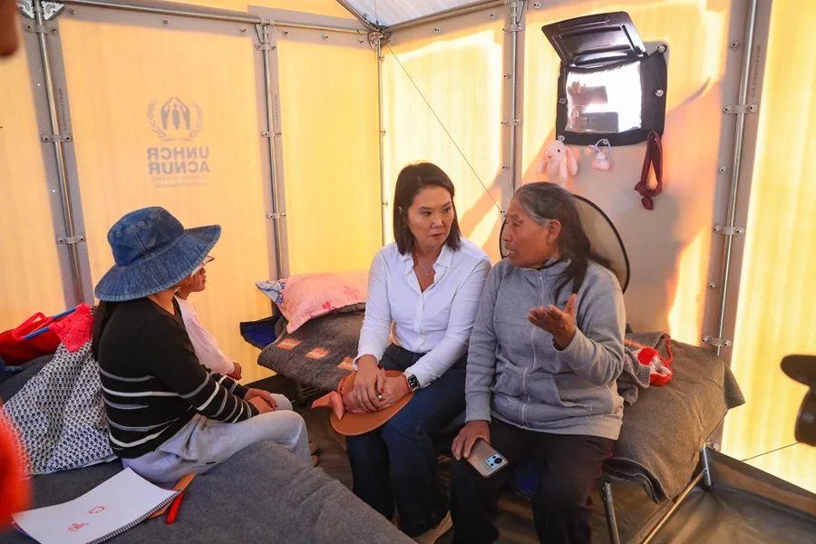 Keiko Fujimori realiza su primer viaje como presidenta de Perú a una zona afectada por un sismo