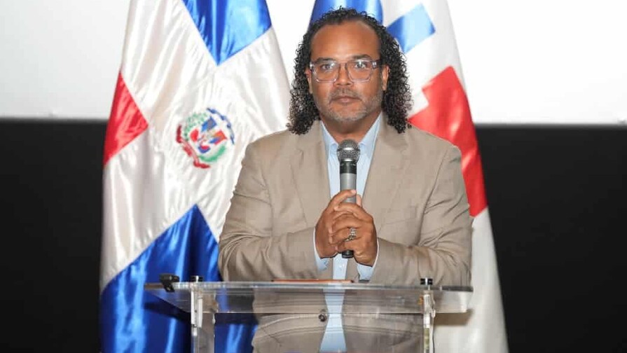 Alberto Zayas estrena documental «Los soldados de la democracia»