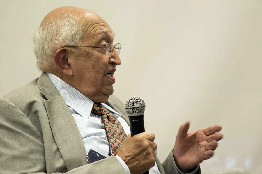 Fallece el escritor colombiano Plinio Apuleyo Mendoza, cercano a Gabriel García Márquez