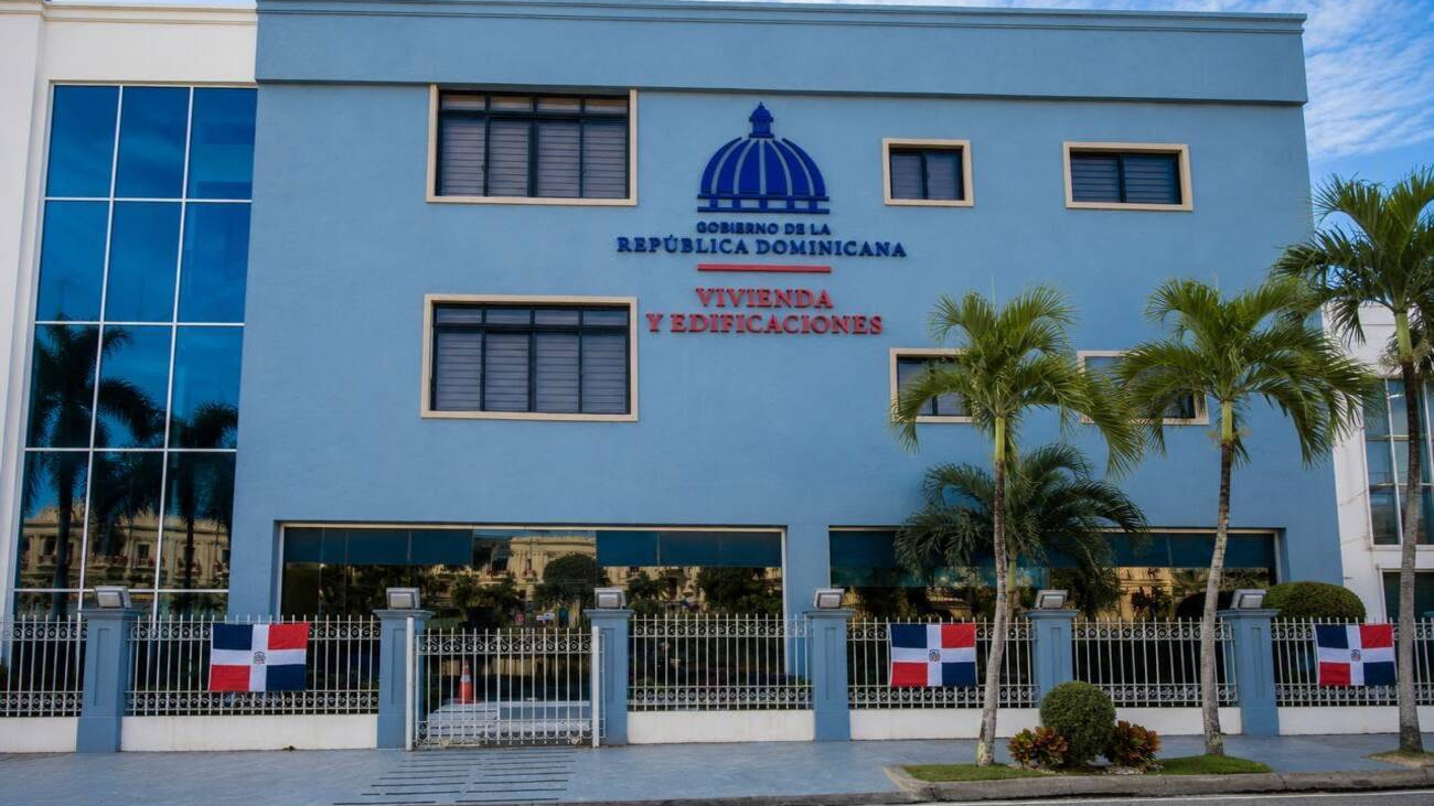 Mivehd rompe récord de gestión con 201 licencias de construcción emitidas en julio; supera en 7 meses licencias de 2025