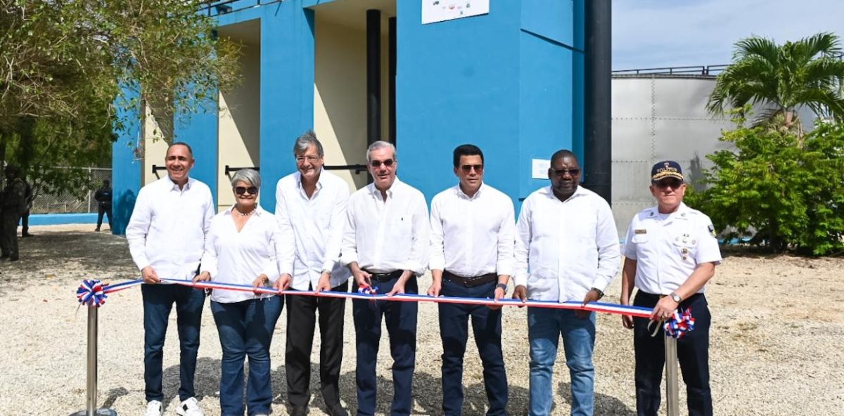 Luis Abinader inaugura obras en Juan Dolio y San Pedro de Macorís
