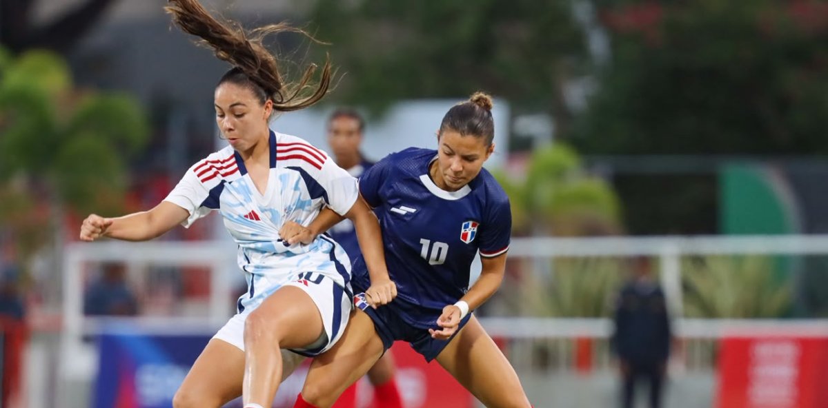 RD lucha hasta el final pero cede ante Costa Rica en el fútbol femenino