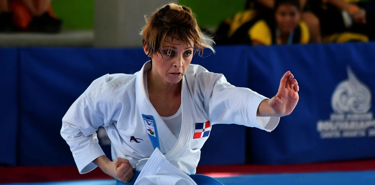 María Dimitrova se alza con su sexto oro consecutivo en karate ante sus compatriotas