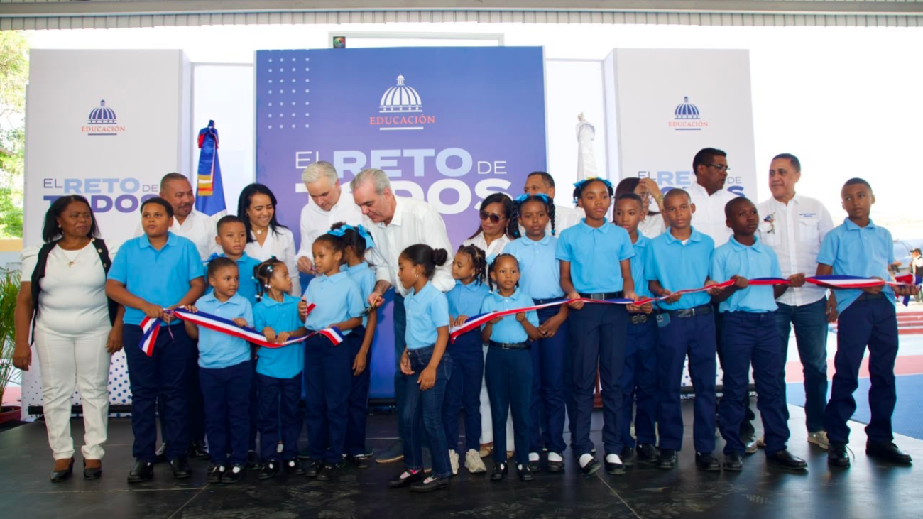 Desde Jimaní, el presidente Abinader convoca a toda la comunidad educativa a iniciar el lunes el año escolar