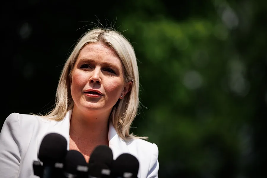 La secretaria de prensa de la Casa Blanca dejará el cargo y será asesora externa de Donald Trump