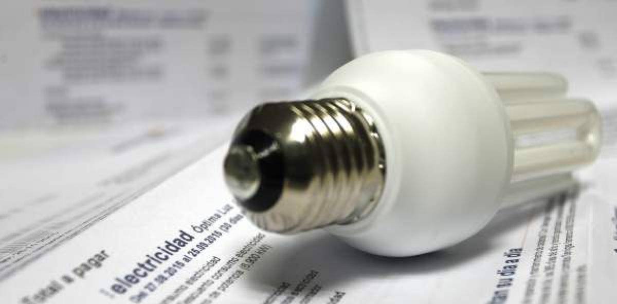 ¿Por qué han subido las facturas eléctricas? Esto responden las EDE tras la queja de Pacheco