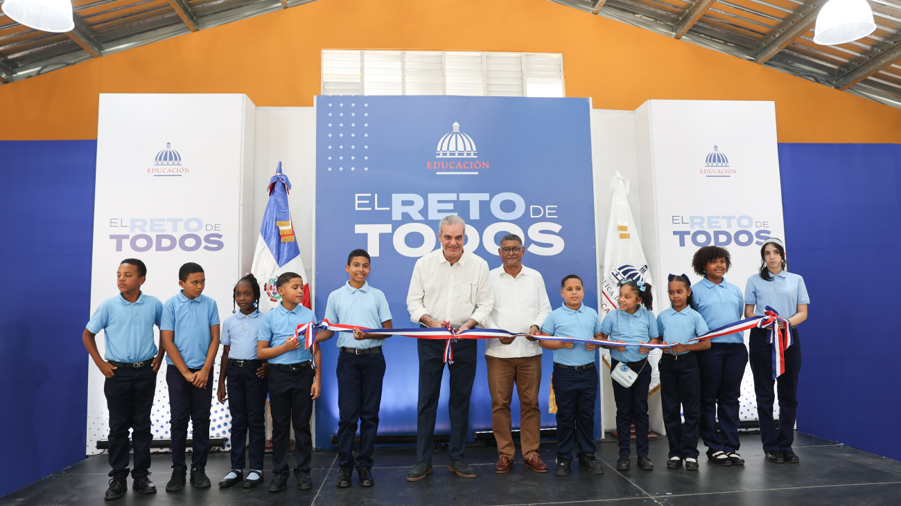 Presidente Luis Abinader entrega nuevas escuelas y un liceo en Puerto Plata en beneficio de más de 3,200 estudiantes