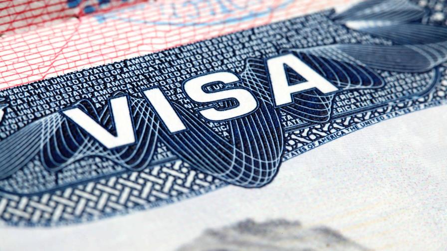 EE. UU. anuncia restricciones de visado a sudafricanos por «discriminación racial»